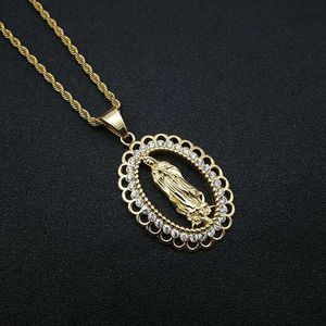 Collier pendentif Maria plaqué or Yunnique avec pavé de diamants, design ovale incrusté, chaîne en acier inoxydable pour cadeau - Product Image 4