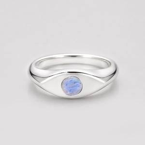 <b>Moonstone</b> 925 Sterling Silver <b>Ring</b> - Eye-Shaped Signet with Round Cabochon - Product Image 3
