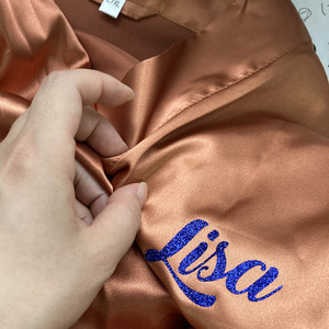 Kimono de satén de seda para mujer al por mayor, bata de boda con logotipo - Product Image 4