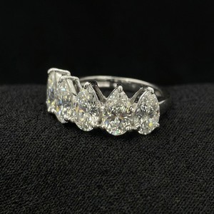 Bague en or blanc certifiée IGI avec diamant serti à griffes, élégante et minimaliste, pour fiançailles, finition lisse et brillante, à porter au quotidien, unisexe - Product Image 4