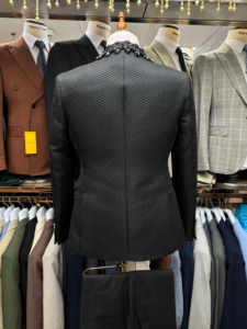 Abito da Sposo di Lusso <span class=keywords><strong>Nero</strong></span> da Uomo 3 Pezzi <span class=keywords><strong>Smoking</strong></span> Slim Fit <span class=keywords><strong>con</strong></span> <span class=keywords><strong>Gilet</strong></span> di Strass Taglie Forti Tenuta Formale per Cerimonia e Serata di Gala - Product Image 4