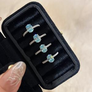 Bague en argent pur S925, bleu mer clair, diamant ovale en forme d'œuf de pigeon, bague en diamant coloré, brillant - Product Image 1