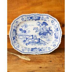 Plateau décoratif rectangulaire bleu clair à fleurs orientales avec un design complexe - Product Image 4