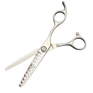 Tijeras profesionales para adelgazar el cabello, modelo Fishbone 440C, de 6 pulgadas, para estilistas, uso en belleza, para diestros. - Product Image 4