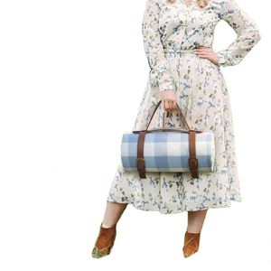 Couverture de pique-nique en acrylique imprimée sur mesure, pliable et imperméable, résistante au sable, pour la randonnée et le camping - Product Image 6