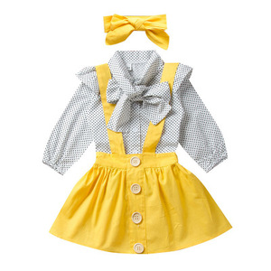 Ensemble trois pièces à pois pour filles, manches longues et courtes, avec bretelles – Vêtements pour enfants tendance, vente en gros, tenues personnalisées pour filles - Product Image 1