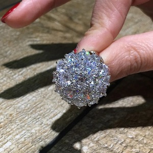 Anello con Fiore per Donne, Accessorio da Dito Semplice e alla Moda per Uso Quotidiano - Product Image 2