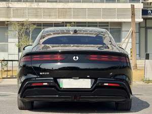 Gebrauchtwagen in China DENZA Z9 DM 2024 1100 AWD Max Edition - Product Image 2