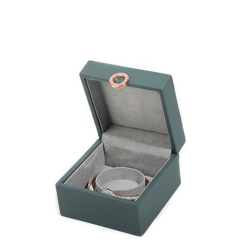 กล่องจี้สีเขียว