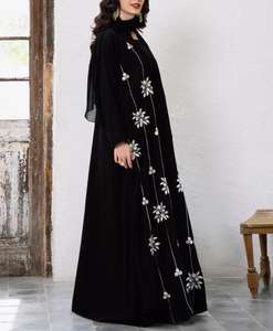 Abaya ricamato nero con foulard abbinato perfetto per ogni occasione abito da sera Cerep Nada - Product Image 5