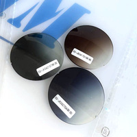 Cr39 Gradient Tinted Coating Gafas de sol Lentes Triples Colores con Clear Single Vision PC Material de resina de policarbonato
