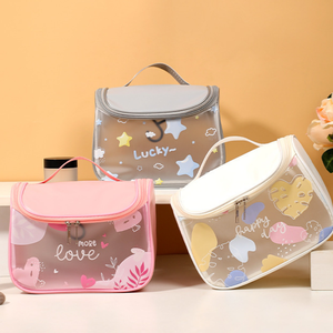 กระเป๋าเครื่องสำอาง PVC ขนาดใหญ่ พร้อมซิปปิด ดีไซน์ทันสมัย พกพาสะดวก กันน้ำ ใช้สำหรับเก็บเครื่องสำอางและอุปกรณ์อาบน้ำ เหมาะสำหรับการเดินทาง - Product Image 1