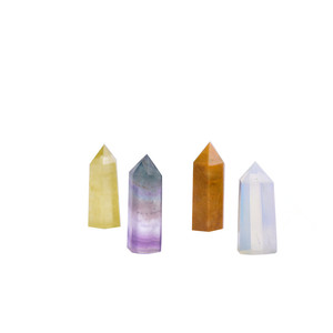 Baguette hexagonale de guérison à un point Tour de pierres polies pour la décoration intérieure Baguette en cristal avec élément d'amour Feng Shui - Product Image 2