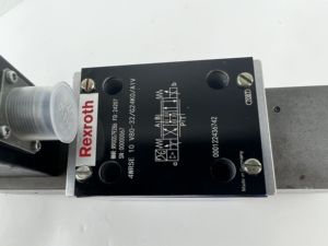 Vannes de commande directionnelles à haute réponse de la série 4WRSE 4WRSE6V04-31/G24K0/A1V 4WRSE10V1-80-3X/G24 Hydraulique - Product Image 1