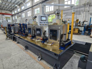 Ligne de production de tubes carrés et rectangulaires en acier inoxydable, soudage <span class=keywords><strong>plasma</strong></span> TIG, 3 cathodes, contrôle intelligent par PLC, qualité médicale - Product Image 4