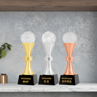 Trophées et médailles de basket-ball en métal bronze doré personnalisé pour les événements sportifs Trophée de basket-ball et de football