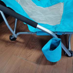 Asientos Bajos para Playa al Aire Libre + 20 °   Silla de Playa Plegable Reclinable con Reposabrazos Acolchados de Espuma, Portavasos y Bolsa de Transporte, Capacidad de Peso de 300 LBS - Product Image 5