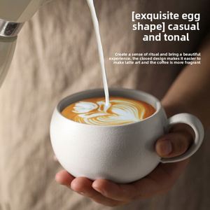 Taza de Café Japonesa Retro con Plato, Diseño de Huevo para Latte Art, Gran Capacidad 280ml, Taza de Cerámica con Textura de Piedra Esmerilada, Taza para Latte con Agarre - Product Image 4