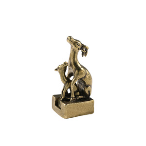 Metallo artigianato <span class=keywords><strong>cervo</strong></span> pulsante madre sigillo di rame manico di <span class=keywords><strong>cervo</strong></span> ornamenti all'ingrosso - Product Image 1