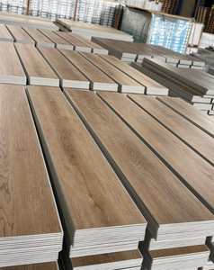 Suelo vinílico SPC resistente al fuego e impermeable de 8 mm para pasillos de centros comerciales - Product Image 3