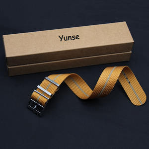 Correa de pulsera de muñeca con hebilla de acero inoxidable de lujo ajustable Premium 18mm 20mm 22mm correa de reloj de nailon a rayas doradas + Beige - Product Image 2