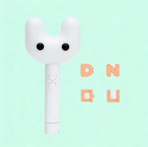 NewJeans Light Stick y Set de Accesorios Versión DANIELLE con Cubierta Intercambiable, Artículos Oficiales de K-pop para Conciertos, Bunnies ADOR 2023 - Product Image 5
