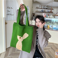 Sac seau en laine tricotée verte à rayures motif lapin de dessin animé japonais pour femme, non imperméable, avec deux poignées et fermeture ouverte