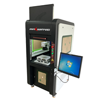 Machine de marquage laser à fibre de couvercle de protection fermé marquage de logo à grande vitesse pour les produits métalliques
