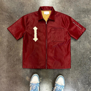Camicia in Pelle PU di Alta Qualità a Maniche Corte per Uomo, Stile Casual Hip Hop, Vintage Streetwear, Morbida al Tatto, Trendy Urbano per Uso Quotidiano - Product Image 5