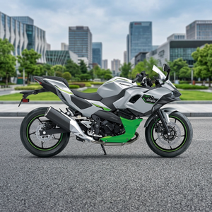 Moto de course hybride Kawasaki Ninja 7 - Moteur bicylindre parallèle 4 temps refroidi par liquide - Cylindrée 451 cm³ - Vitesse maximale > 80 km/h - Product Image 3