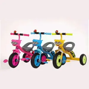 Niños paseo en coche de tres ruedas Triciclo de niños