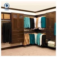 Dressing de luxe sur mesure avec portes vitrées pour chambre à coucher, armoire moderne pour villa, rangements de vêtements