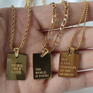 Collier bohème tendance plaqué or avec pendentif rectangulaire gravé sur mesure et citation inspirante, bijoux en acier inoxydable pour femme - Product Image 5