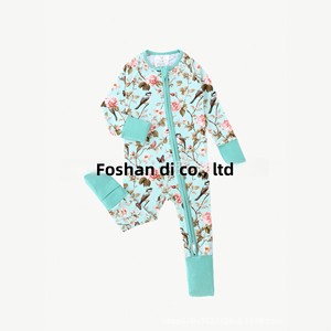 رومبير جديد للأطفال الذكور لفصل الصيف والشتاء بسحابين وطباعة زهور من قماش البامبو - Product Image 5