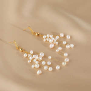 Pendientes largos con borlas y perlas naturales para mujer, estilo gitano, WENCHI - Product Image 3