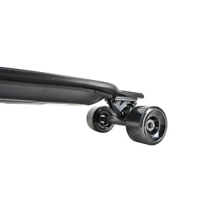 Patineta Eléctrica para Adultos con Motor Dual Hub, Ruedas de 90 mm, Patineta de Alta Velocidad - Product Image 4