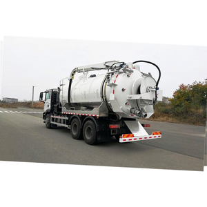 Camion de nettoyage des égouts combiné Isuzu Giga 304 Supersucker avec dispositif de purification des eaux usées et système de nettoyage par jet d'eau - Product Image 3