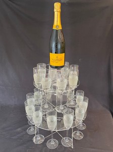 Shinyageli — présentoir transparent à 3 niveaux de présentation de Champagne et de verres en acrylique, vente en gros - Product Image 6