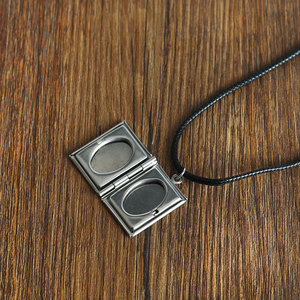 Collar con medallón abrible de <span class=keywords><strong>anime</strong></span> JJK, colgante de aleación con álbum de fotos Aoi Todo, regalo creativo de joyería para cosplay - Product Image 3