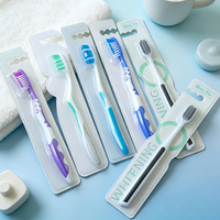 Brosse à dents manuelle pour adultes, personnalisée par le fabricant, vente en gros, bon marché, avec poignée antidérapante et poils rigides pour le nettoyage des dents