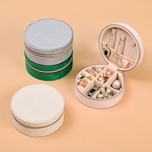 Boîte de rangement à bijoux ronde en velours EVERWIN avec fermeture éclair, étui de rangement portable pour bagues, boucles d'oreilles, colliers, intérieur doublé - Product Image 3