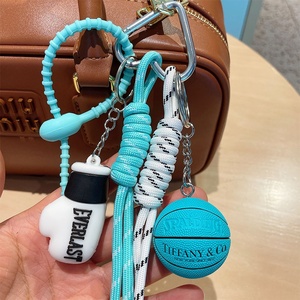 Nuovo portachiavi per basket e guanto da boxe in gomma materiale moda borsa intrecciata <span class=keywords><strong>Charm</strong></span> per zaini - Product Image 5