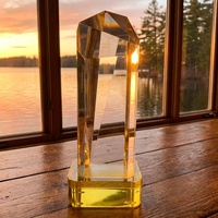Trophée en cristal K9 personnalisé, directement de l'usine, avec base jaune et plaque en verre transparent, reconnaissance d'excellence pour les entreprises