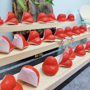 Wooden Lip <b>Keychain</b> Carved Lips 3x3x2.5 Cm Portable Gift For Couples Friends - Product Image 3