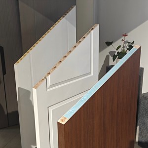 Portes en <span class=keywords><strong>bois</strong></span> de style minimaliste de haute qualité Portes modernes en <span class=keywords><strong>bois</strong></span> moulé MDF Dalle de <span class=keywords><strong>porte</strong></span> intérieure de style shaker apprêté <span class=keywords><strong>blanc</strong></span> - Product Image 6