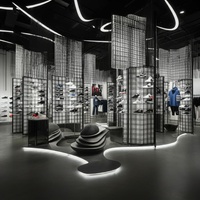 Étagère de présentation de chaussures en bois moderne, vitrine personnalisée pour baskets, pour la décoration intérieure des magasins de chaussures