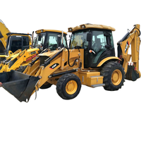 Chargeuse-pelleteuse Caterpillar CAT420F d'occasion, combinant fonctions de creusement et de chargement, avec bras télescopique, pour travaux de terrassement, équivalente à la chargeuse-pelleteuse Cat 416E.