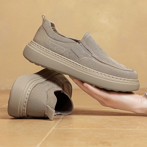 Chaussures pour hommes, chaussures en toile respirantes décontractées d'été, style sport rétro, chaussures plates à semelle souple pour hommes, style vieux Pékin. - Product Image 4
