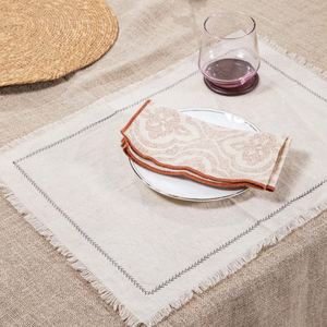 Mantel Individual flexible de algodón al por mayor con patrón de Chevron y bordes con flecos a mano - Product Image 1