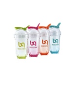 Nouvelle bouteille d'eau en plastique rigide transparente à dégradé de couleurs pour la salle de sport